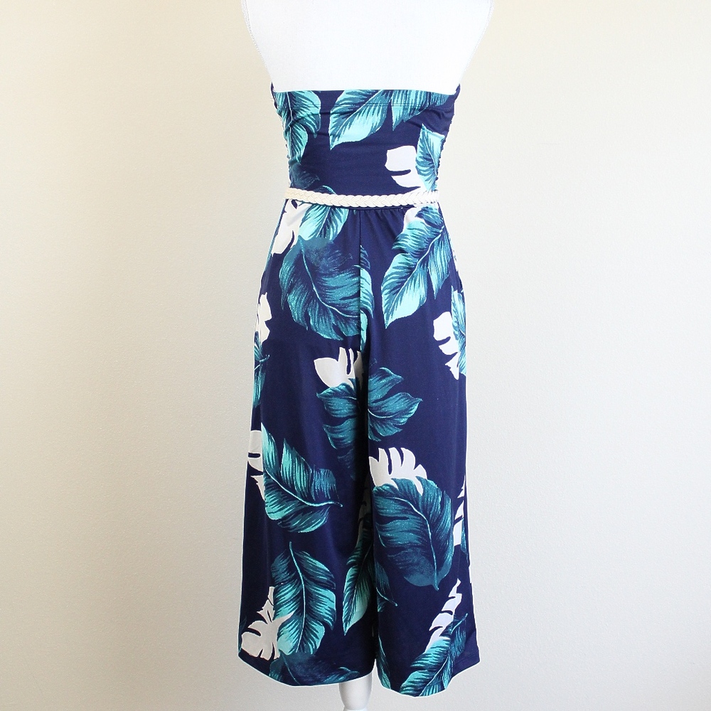 SOLD VENUS NWOT Strapless Culotte Jumpsuit Floral - Picture 4 of 8
